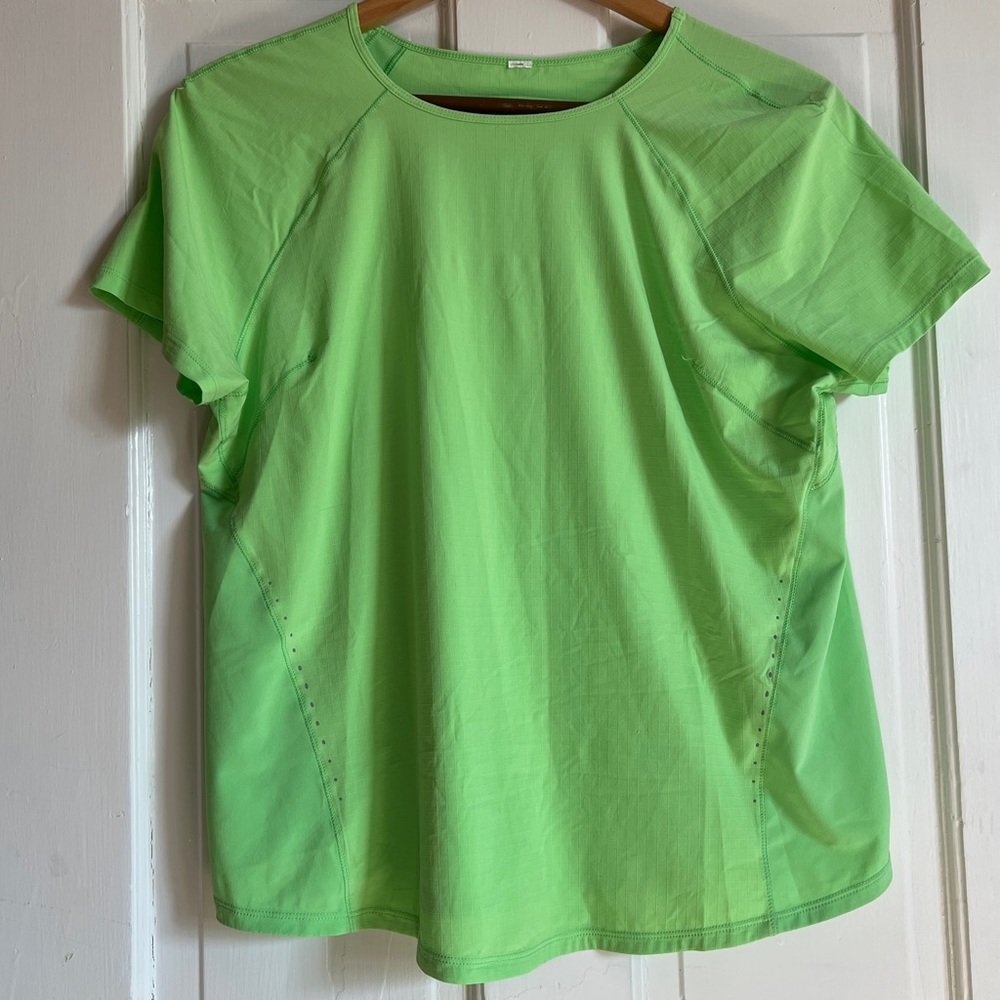 Lululemon Lightweight Run short sleeve shirt size 8